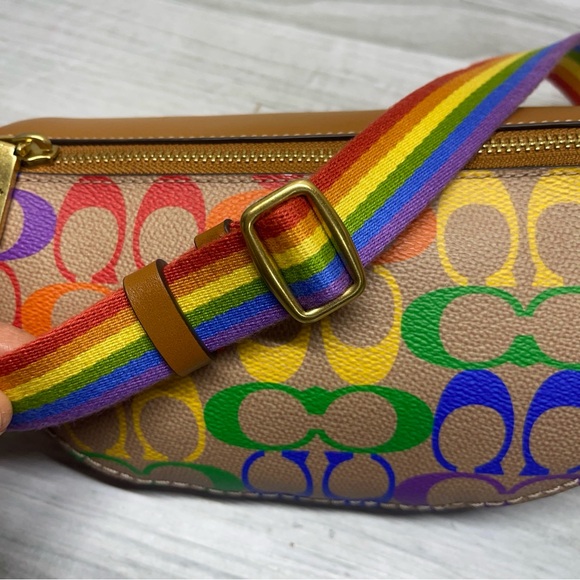 Coach Bethany Belt Bag Fanny Pack Rainbow Signature Tan Canvas Multicolor Belt - Picture 6 of 15
